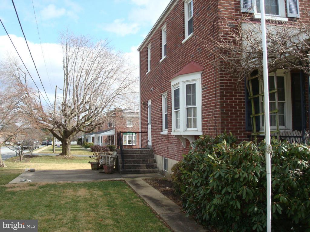 155 Nassau Road Lancaster, PA 17602 - Photo 3 of 80 Gallery Image 3