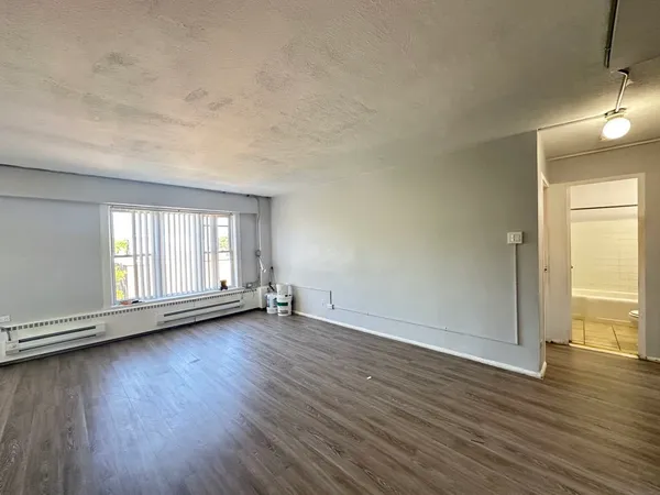 $1,395 | 7333 North Ridge Boulevard, Unit 510, Chicago, IL 60645