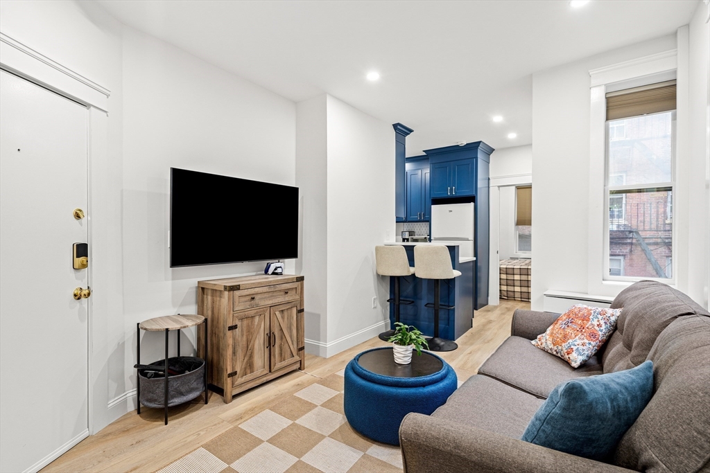 31 Irving Street, Unit 4 Boston, MA 02114 - Photo 4 of 15