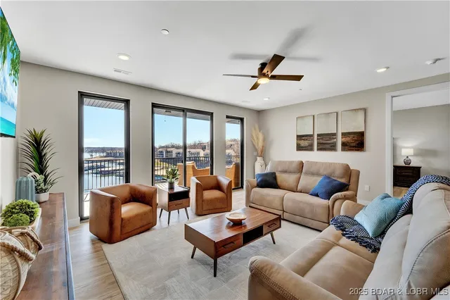 $835,000 | 182 Havens Place Drive, Unit 4H, Lake Ozark, MO 65049