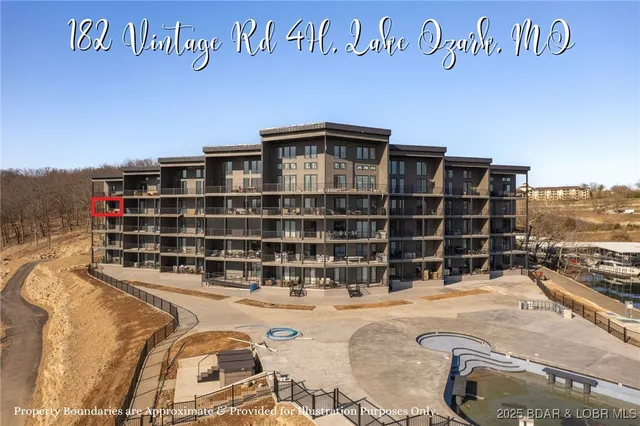 $835,000 | 182 Havens Place Drive, Unit 4H, Lake Ozark, MO 65049