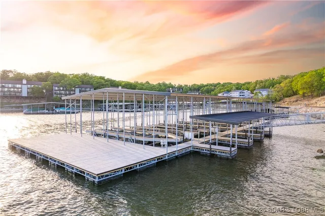$835,000 | 182 Havens Place Drive, Unit 4H, Lake Ozark, MO 65049