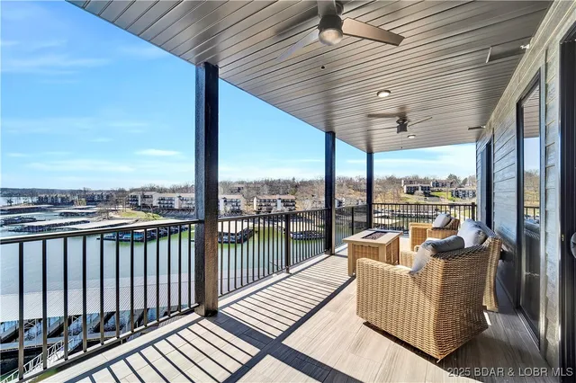 $835,000 | 182 Havens Place Drive, Unit 4H, Lake Ozark, MO 65049