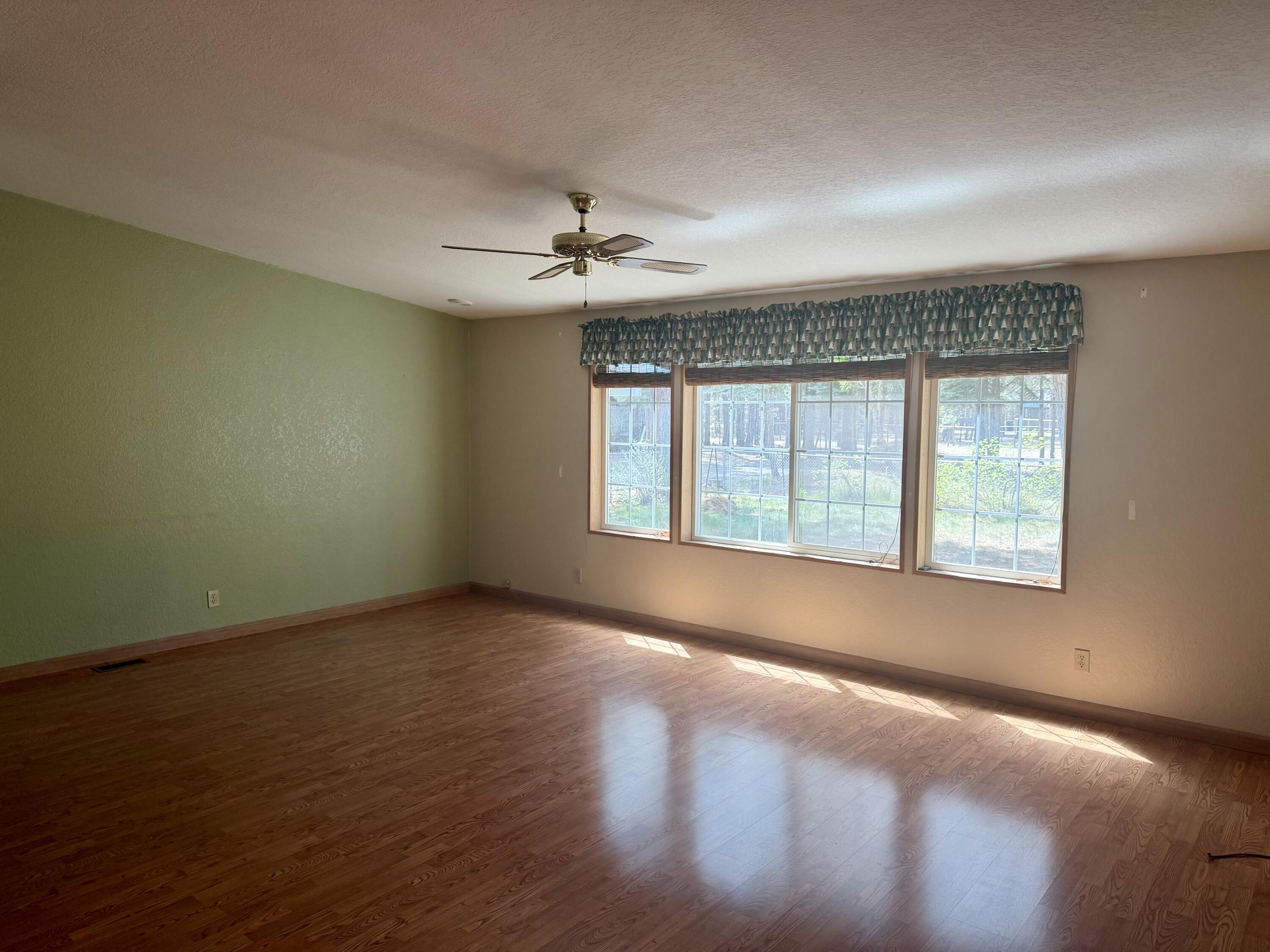 52141 Foxtail Road La Pine, OR 97739 - Photo 14 of 30 IMG_1859