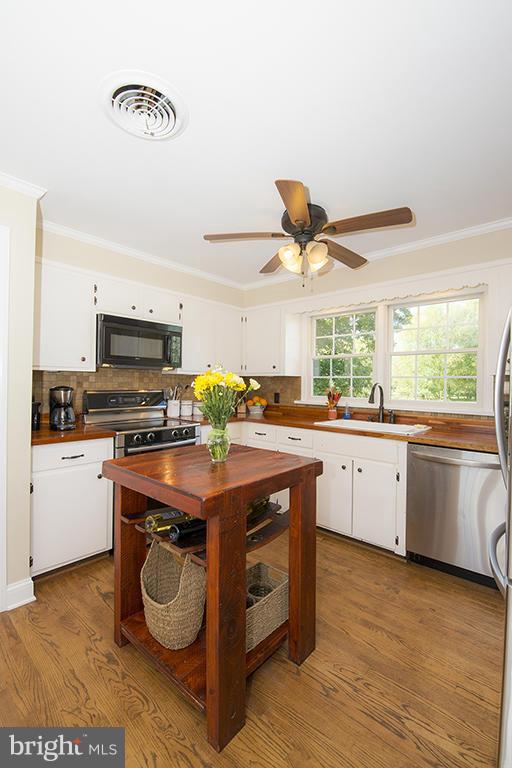 2208 Bennett Point Road Queenstown, MD 21658 - Photo 23 of 30 Kitchen