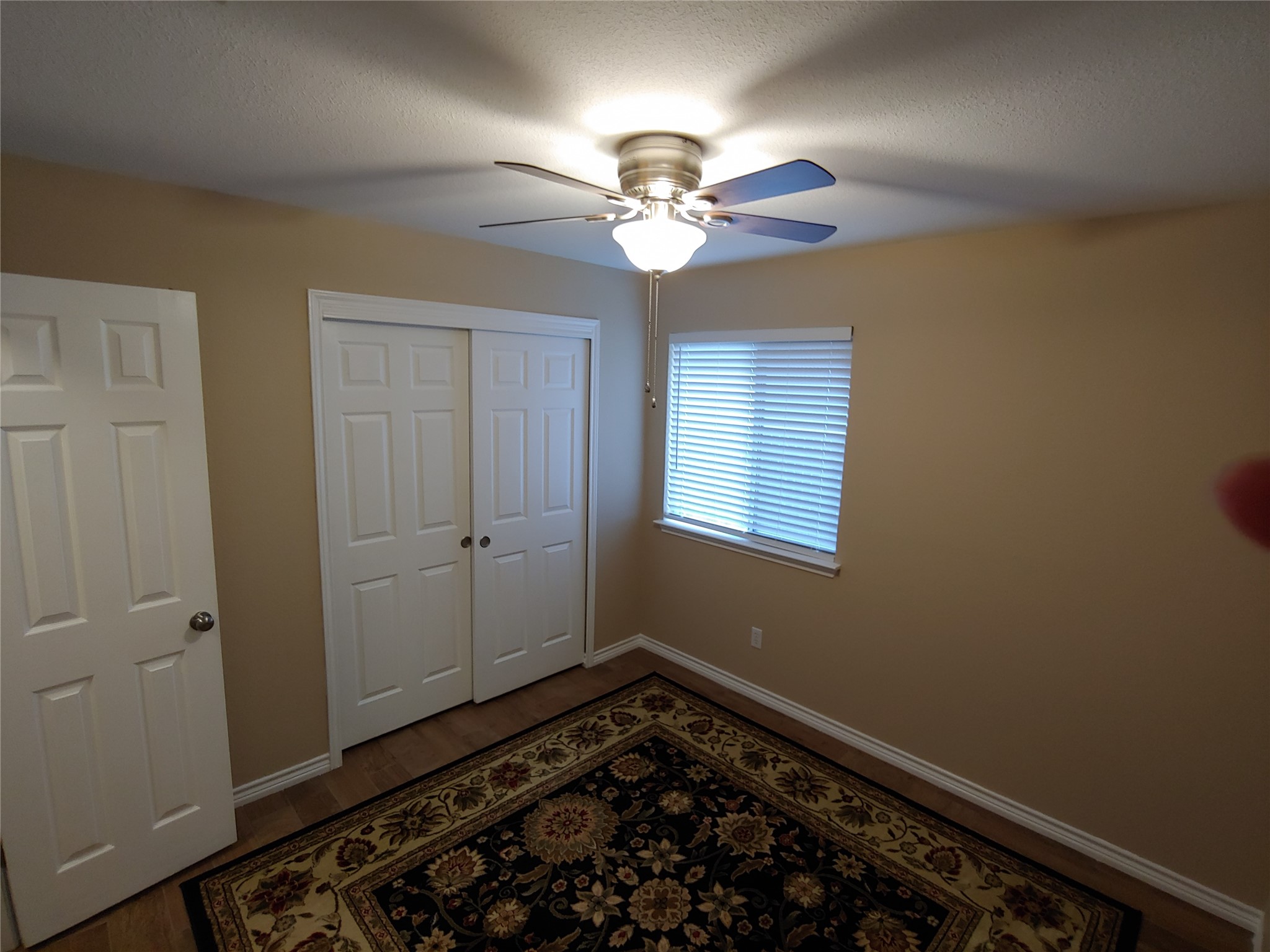8124 Tockington Way Austin, TX 78748 - Photo 21 of 28 a view of a livingroom with a window
