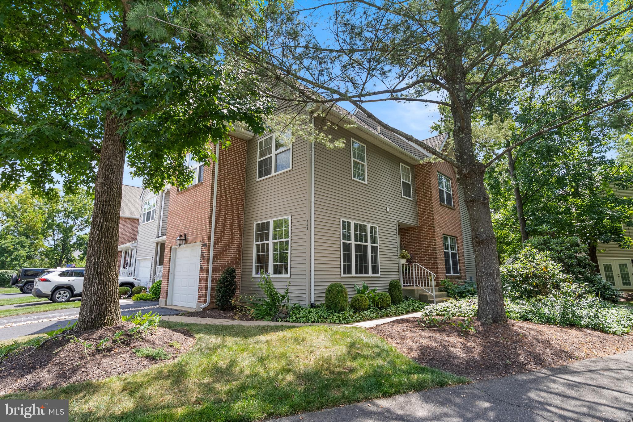 143 Bishops Gate Lane Doylestown, PA 18901 - Photo 4 of 41