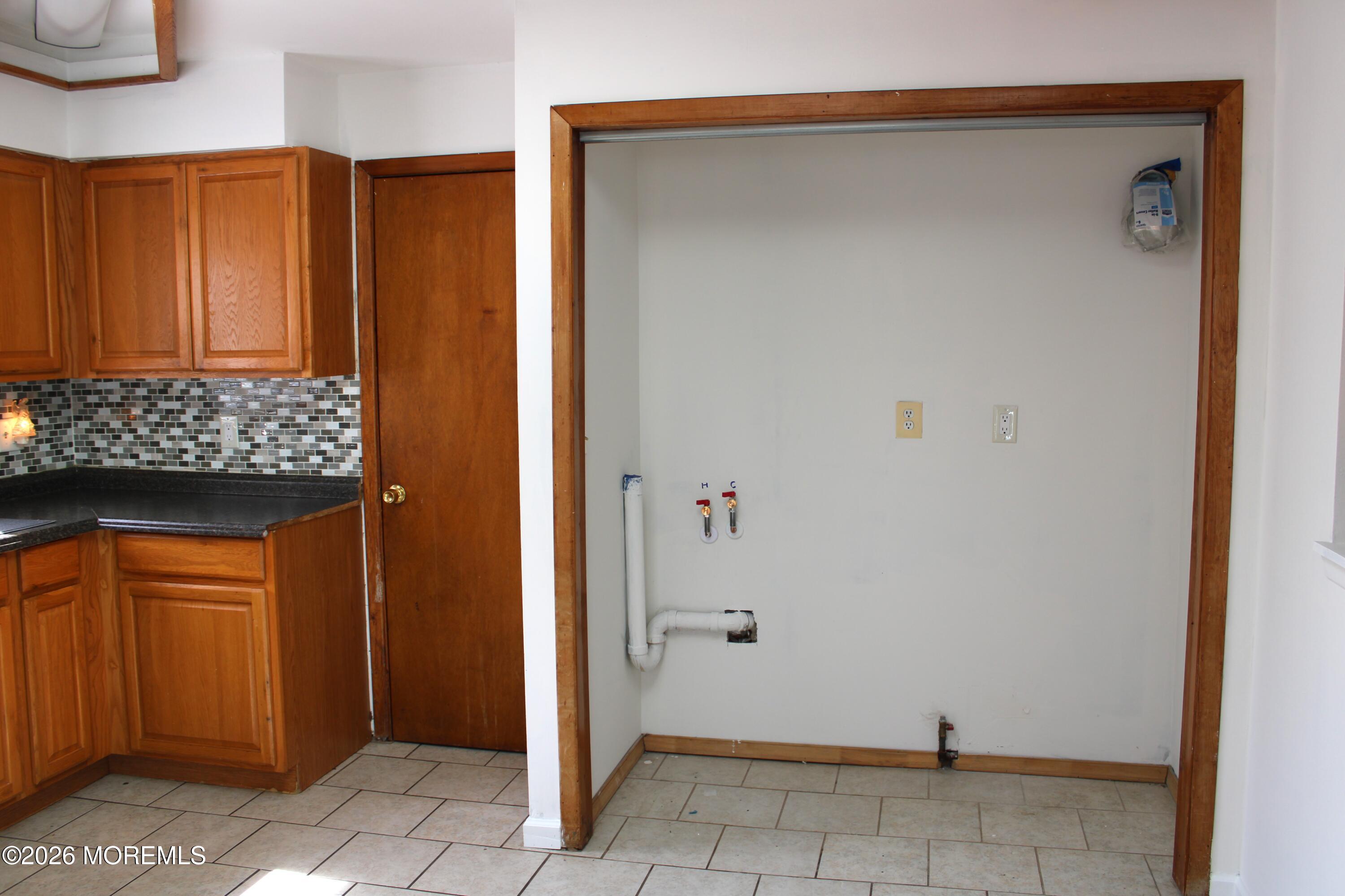 58 West Greystone Road Old Bridge, NJ 08857 - Photo 11 of 21 10 kitchen