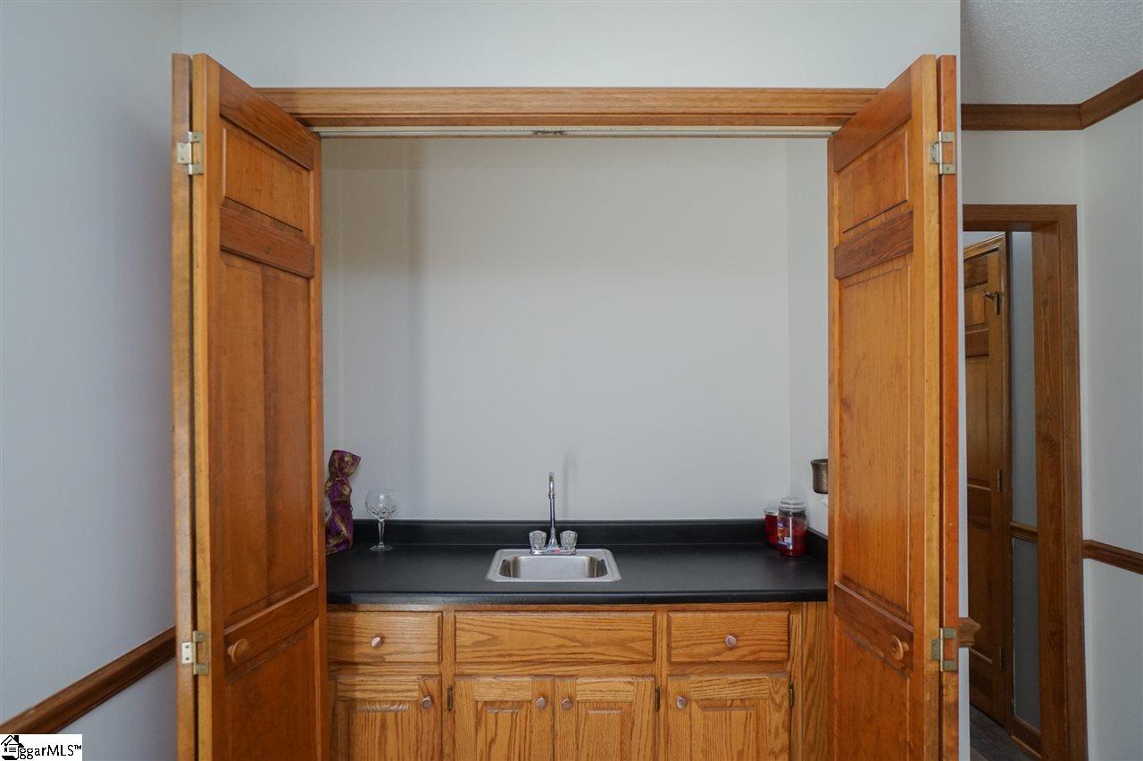229 Cross Field Road Greenville, SC 29607 - Photo 12 of 36 Gallery Image 12