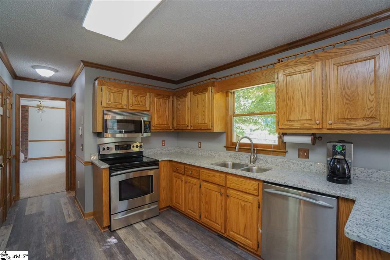 229 Cross Field Road Greenville, SC 29607 - Photo 14 of 36 Gallery Image 14