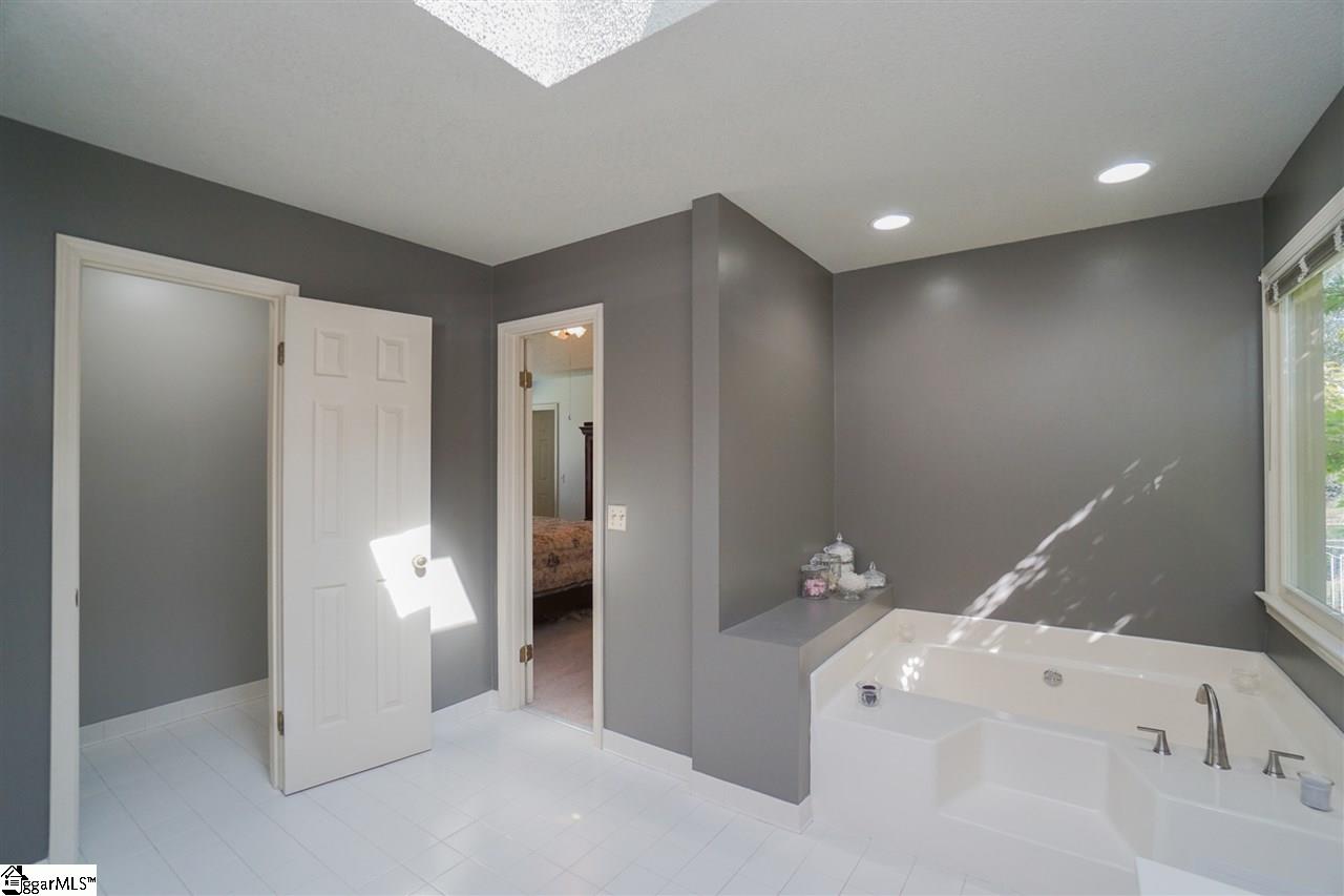 229 Cross Field Road Greenville, SC 29607 - Photo 24 of 36 Gallery Image 24
