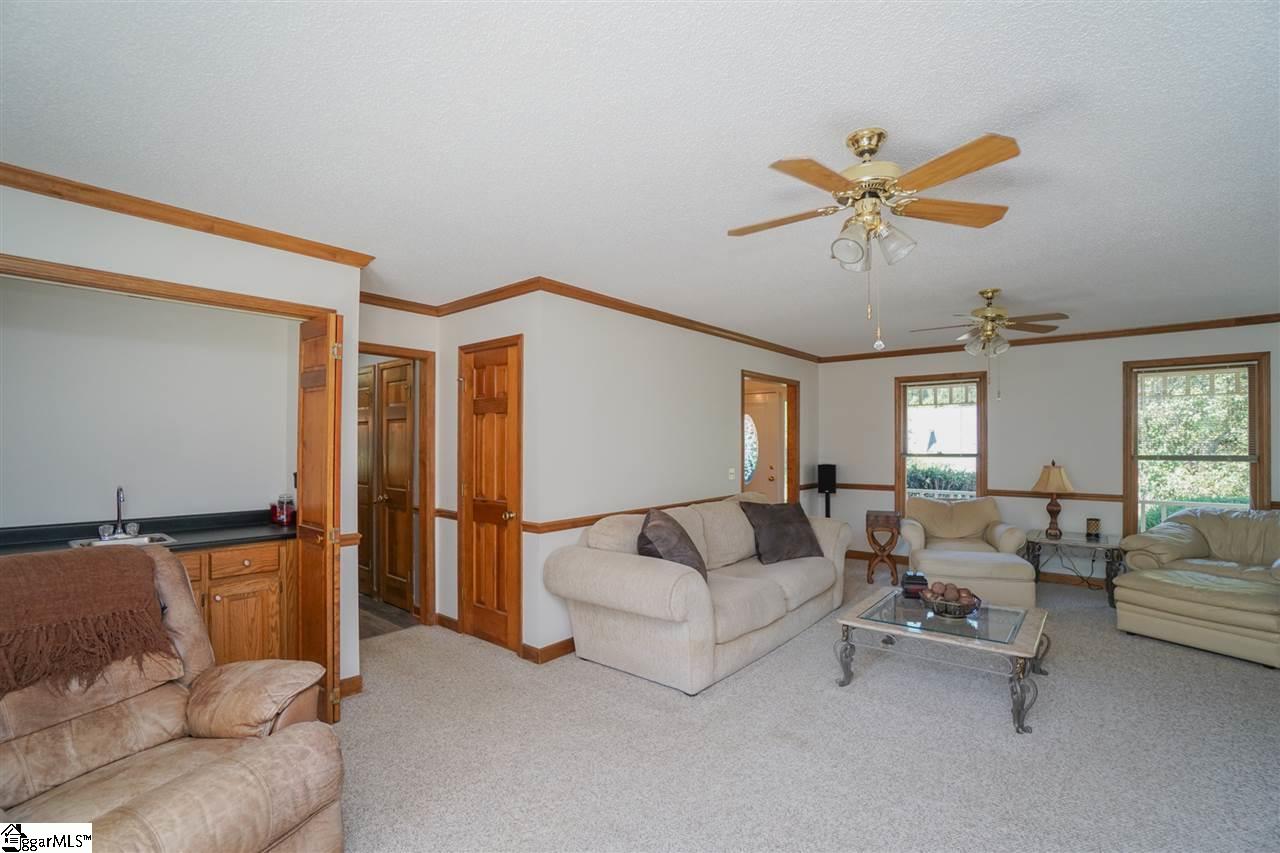 229 Cross Field Road Greenville, SC 29607 - Photo 10 of 36 Gallery Image 10