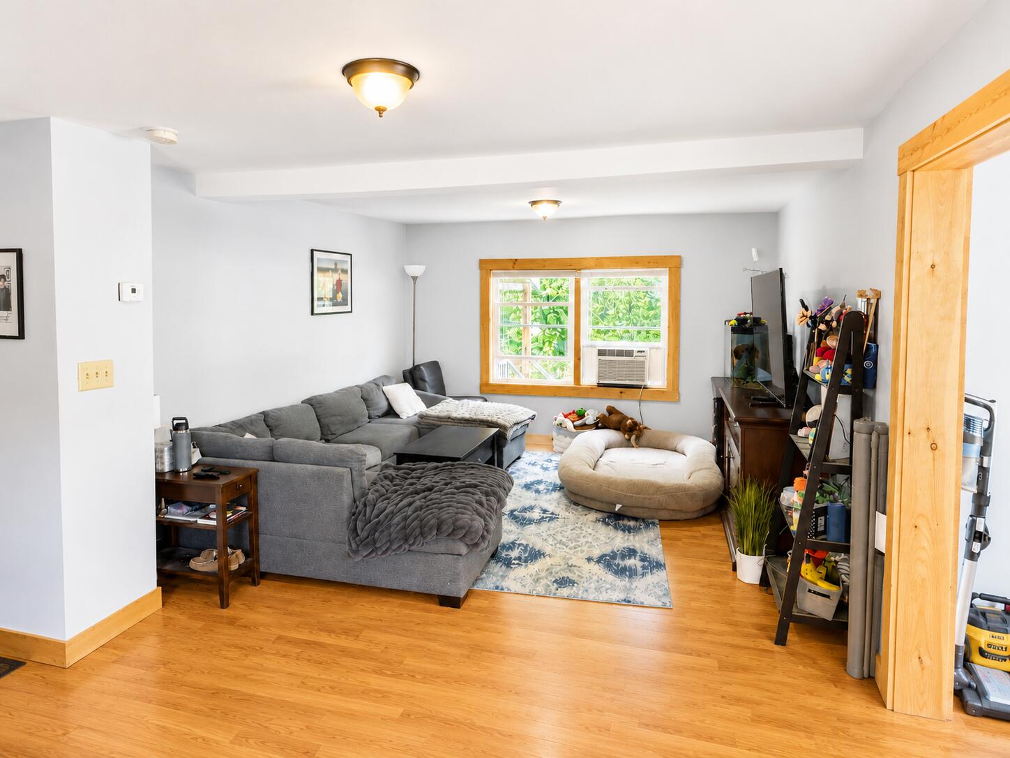 7 Federal Street Augusta, ME 04330 - Photo 4 of 23 Living Area