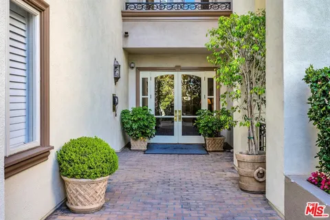 $2,995,000 | 10126 Empyrean Way, Unit 102, Los Angeles, CA 90067