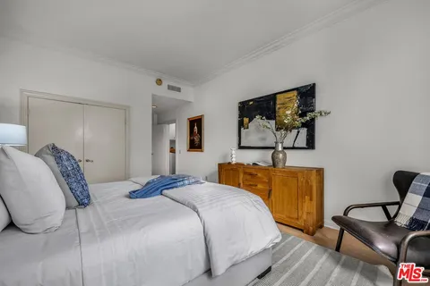$2,995,000 | 10126 Empyrean Way, Unit 102, Los Angeles, CA 90067