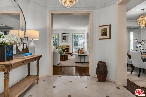 $2,995,000 | 10126 Empyrean Way, Unit 102, Los Angeles, CA 90067
