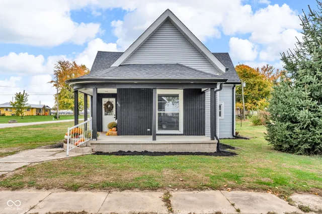 $225,000 | 410 2nd Street, Russellville, IN 46175