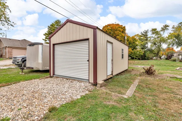 $225,000 | 410 2nd Street, Russellville, IN 46175