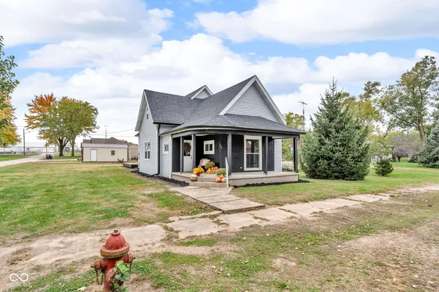 $225,000 | 410 2nd Street, Russellville, IN 46175