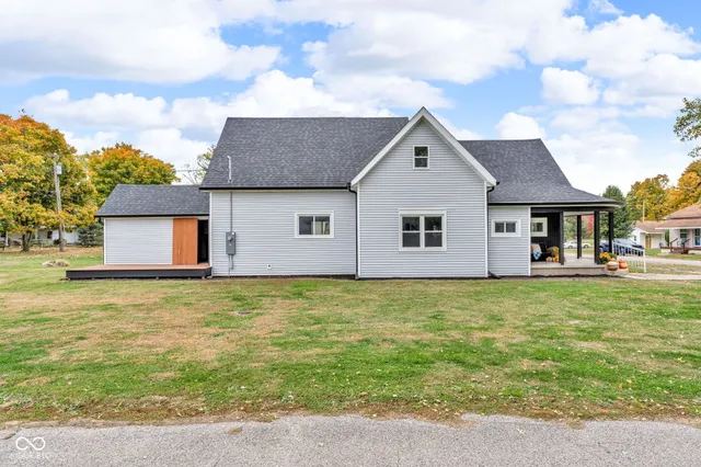 $225,000 | 410 2nd Street, Russellville, IN 46175