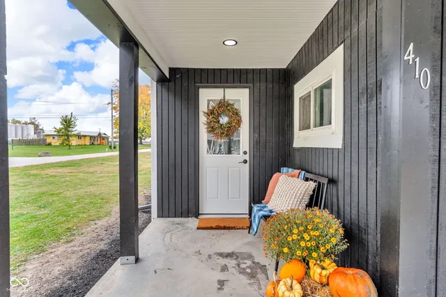 $225,000 | 410 2nd Street, Russellville, IN 46175