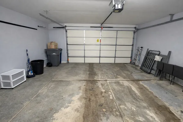 a view of a garage