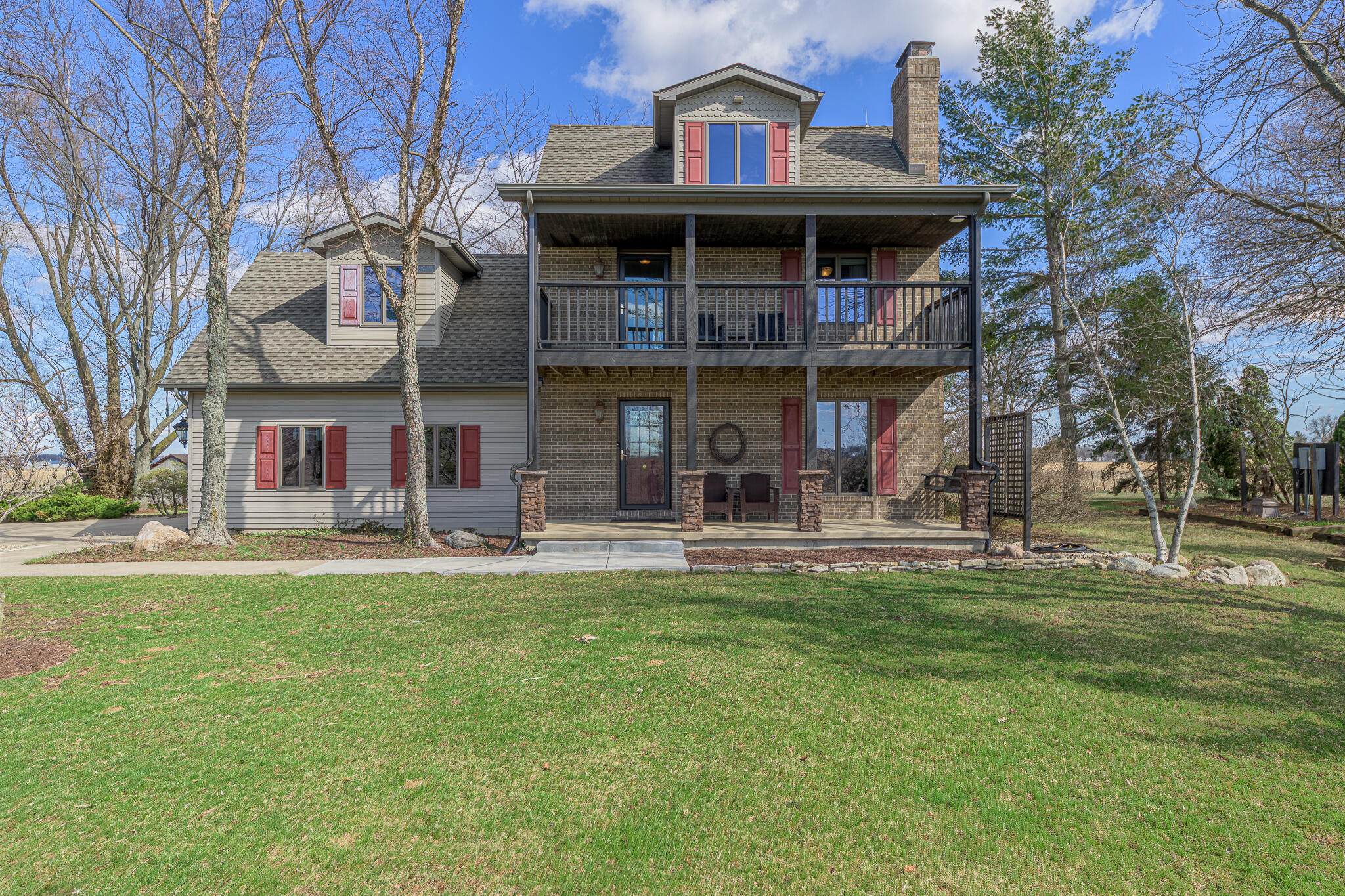 a view of a building with a backyard