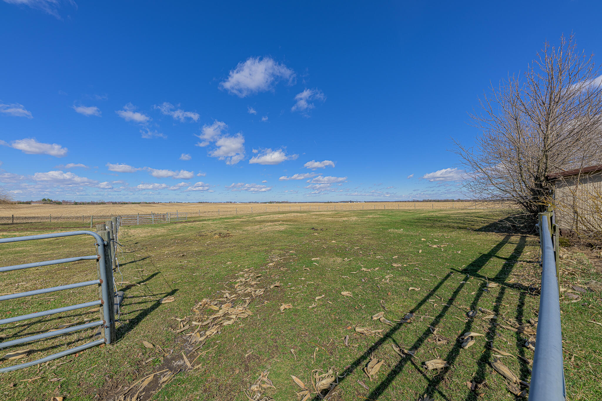 13161 Stateline Road Cedar Lake, IN 46303 - Photo 26 of 30 a view of an ocean from a balcony
