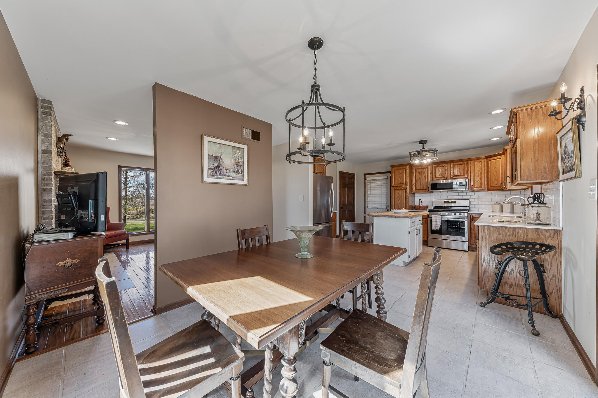 13161 Stateline Road Cedar Lake, IN 46303 - Photo 5 of 30 a view of a dining room with furniture