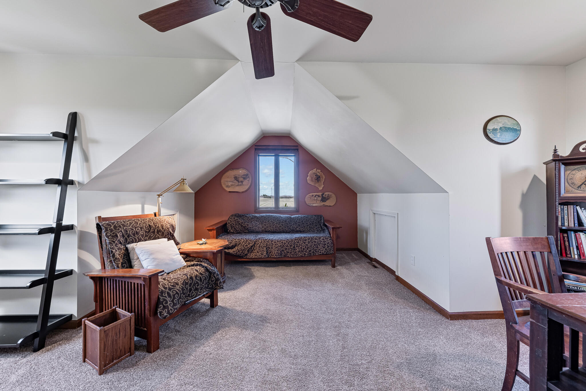 13161 Stateline Road Cedar Lake, IN 46303 - Photo 10 of 30 a bedroom with furniture