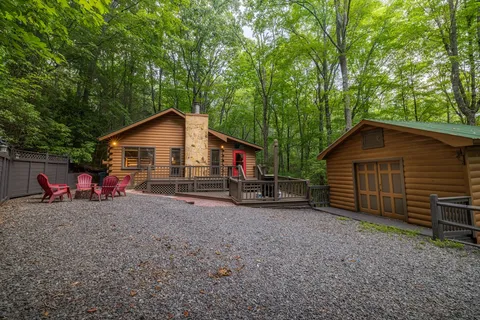 $399,000 | 556 Cherry Lake Drive, Blue Ridge, GA 30513