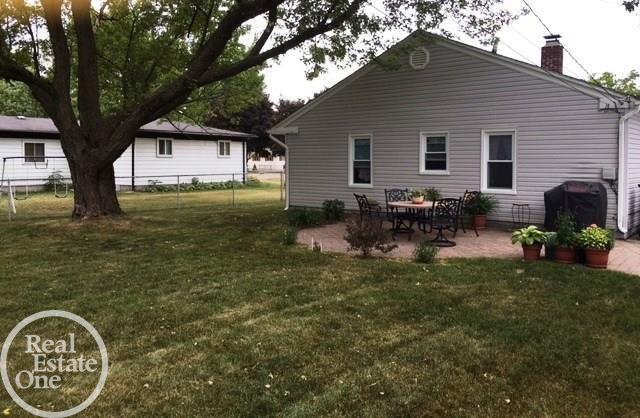 2521 Gerald Avenue Rochester, MI 48307 - Photo 21 of 25 31295373-20.JPG