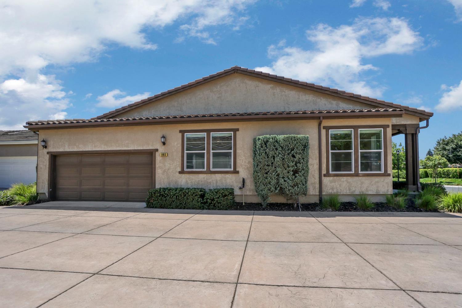 803 Riva Court Lodi, CA 95242 - Photo 6 of 37