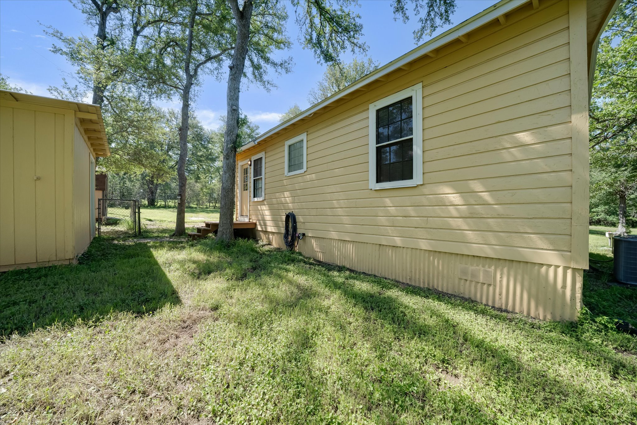 1732 Watterson Road Red Rock, TX 78662 - Photo 15 of 17