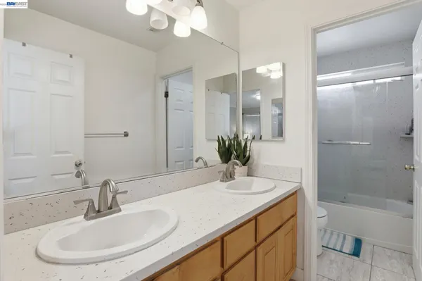 $1,325,000 | 9740 Linnet Court, Gilroy, CA 95020