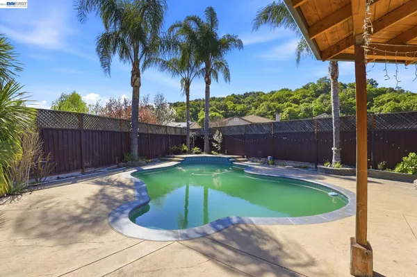 $1,325,000 | 9740 Linnet Court, Gilroy, CA 95020