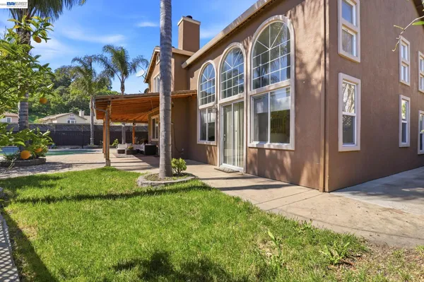$1,325,000 | 9740 Linnet Court, Gilroy, CA 95020