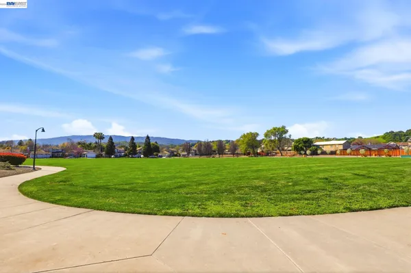 $1,325,000 | 9740 Linnet Court, Gilroy, CA 95020