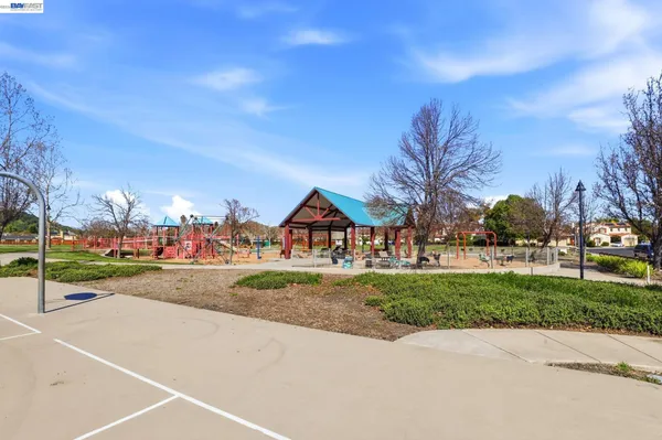 $1,325,000 | 9740 Linnet Court, Gilroy, CA 95020