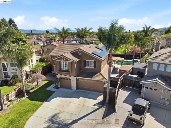 $1,325,000 | 9740 Linnet Court, Gilroy, CA 95020