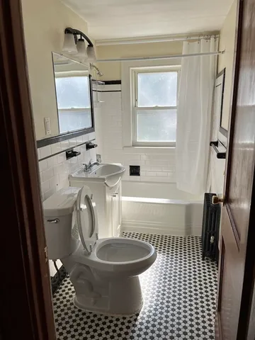 $2,000 | 37 Cushing Street, Unit 1, Quincy, MA 02170