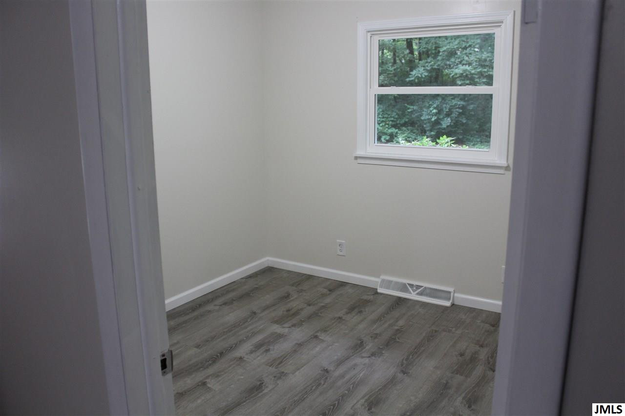 2851 Noon Road Jackson, MI 49201 - Photo 13 of 25 Photo 13