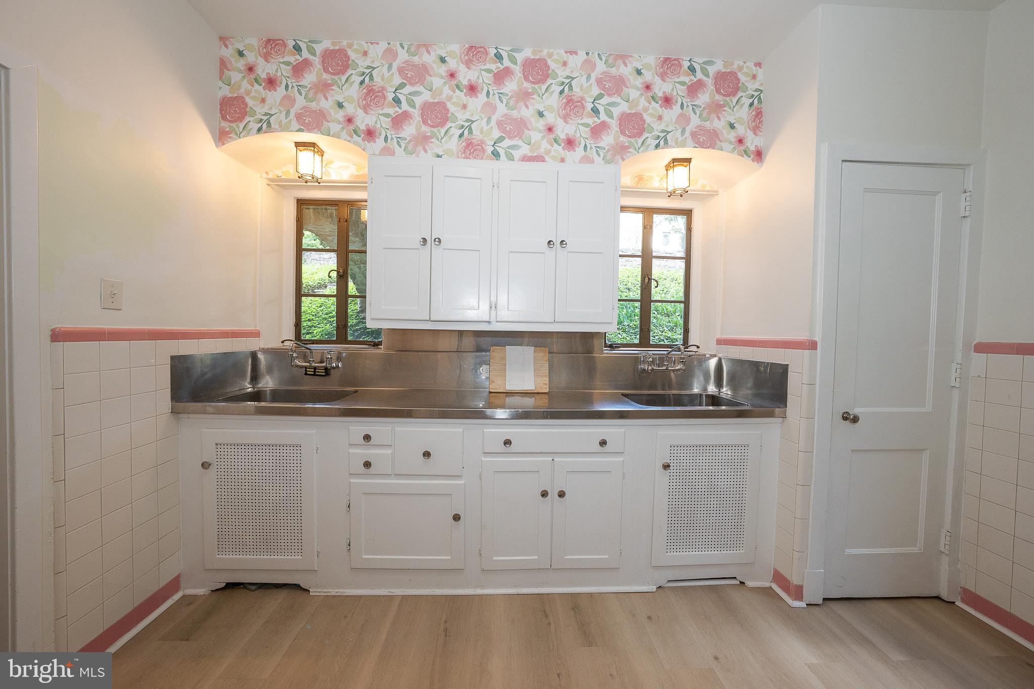 1187 Rydal Road Rydal, PA 19046 - Photo 20 of 53 Vintage Kitchen