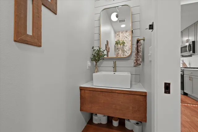 $639,900 | 331 Plat Road, Richfield, WI 53017