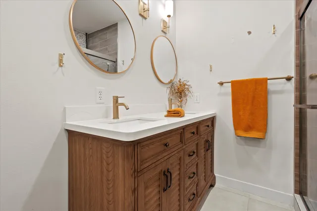 $639,900 | 331 Plat Road, Richfield, WI 53017