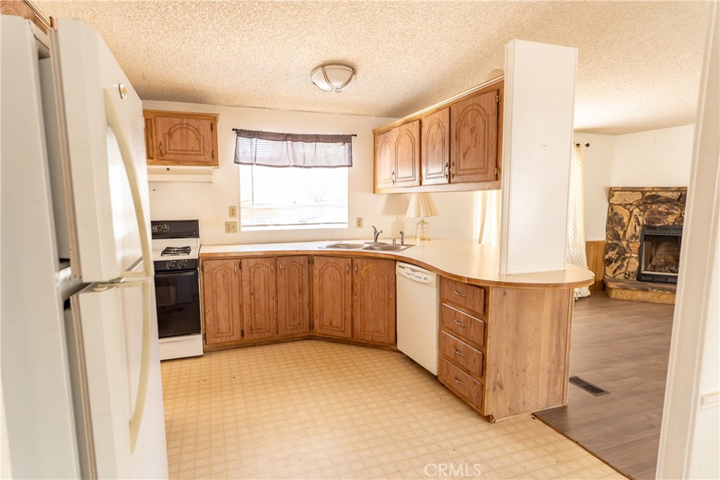 27140 Wilkinson Street Perris, CA 92570 - Photo 8 of 14