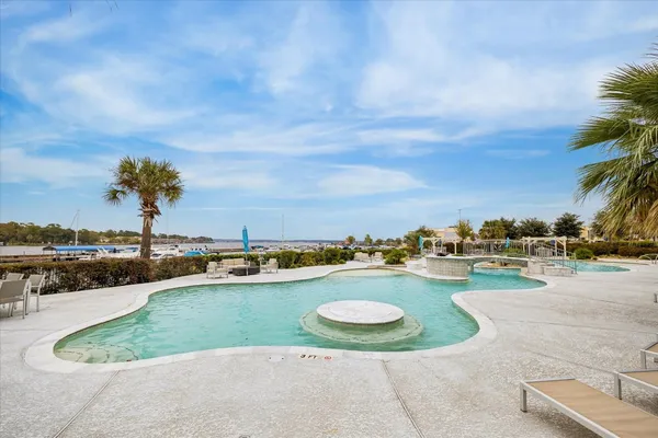 $1,100,000 | 199 Waterpoint Court, Unit 214, Conroe, TX 77356