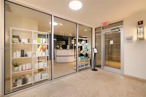 $599,999 | 601 North Fort Lauderdale Beach Boulevard, Unit 903, Fort Lauderdale, FL 33304
