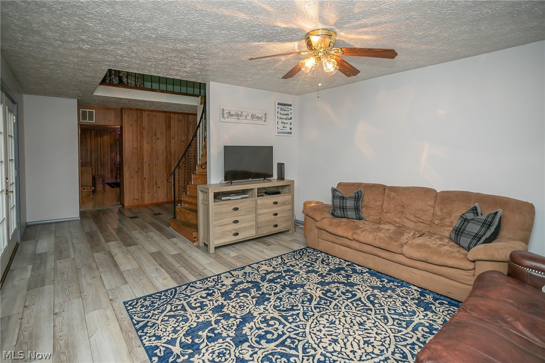 36094 Chestnut Ridge Road North Ridgeville, OH 44039 - Photo 9 of 32