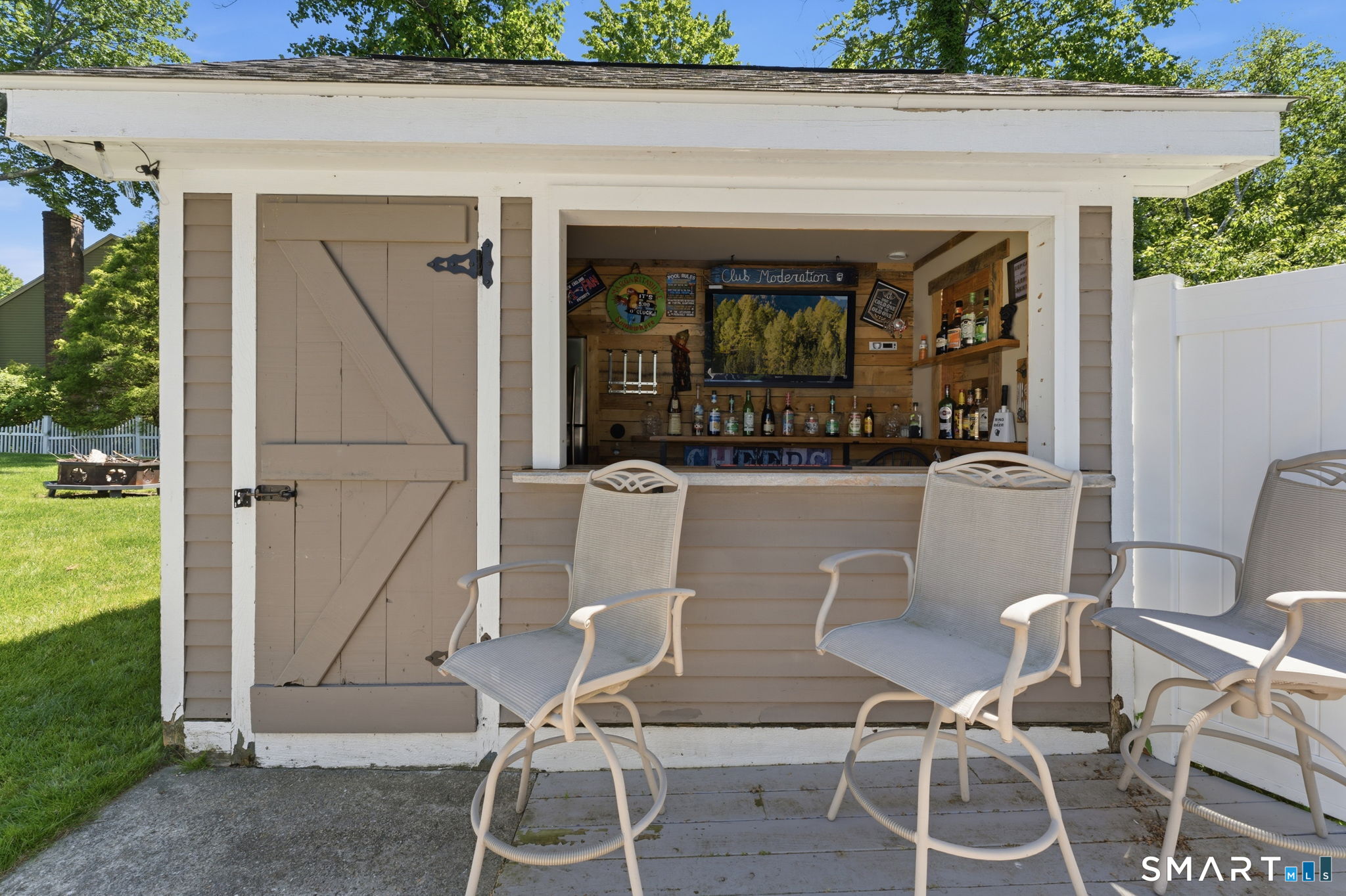 447 Hart Street Bristol, CT 06010 - Photo 37 of 40